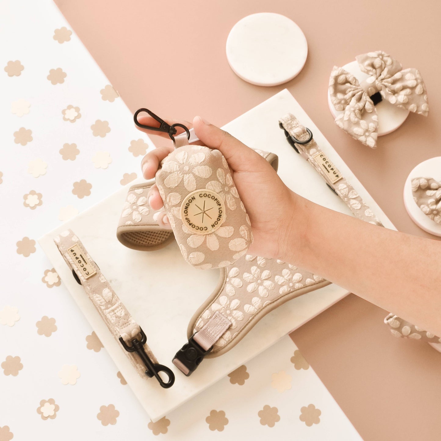Luxe poepzakhouder Mokka Flower - Cocopup London