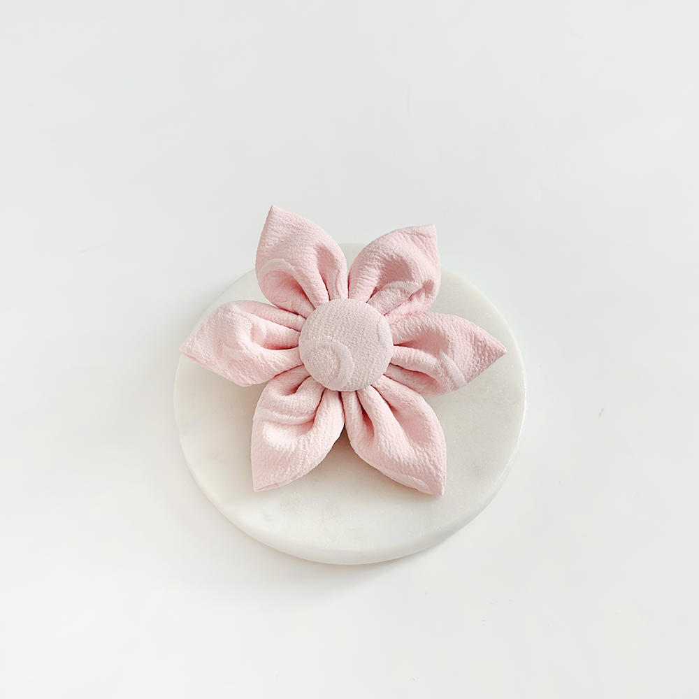 Roze hartjes bloem - Cocopup London