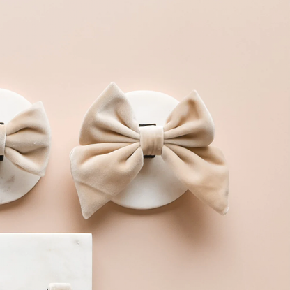 LUXE Velvet Sailor Vlinderstrik Champagne - Cocopup London