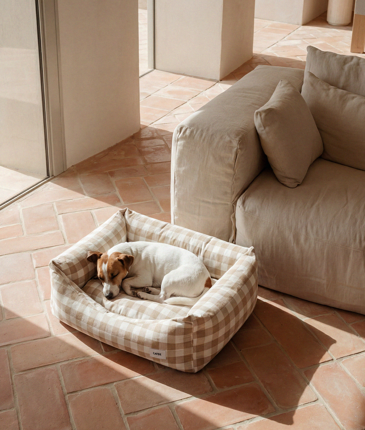 CAFIDE - Vichy Beige Hondenbed, Snozy – Hondenmand van CAFIDE | Hondenboetiek (afbeelding 2)