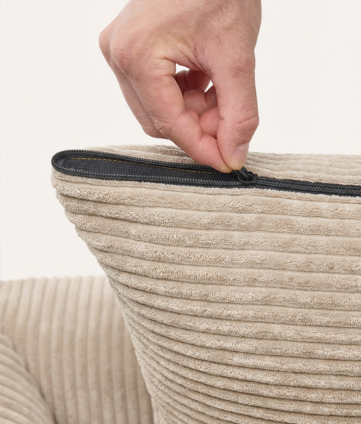 CAFIDE - Beige hondenbed van corduroy, Snozy – Hondenmand van CAFIDE | Hondenboetiek (afbeelding 4)