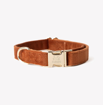 Fluwelen Halsband Klei - Furlou – Halsband van Furlou | Hondenboetiek