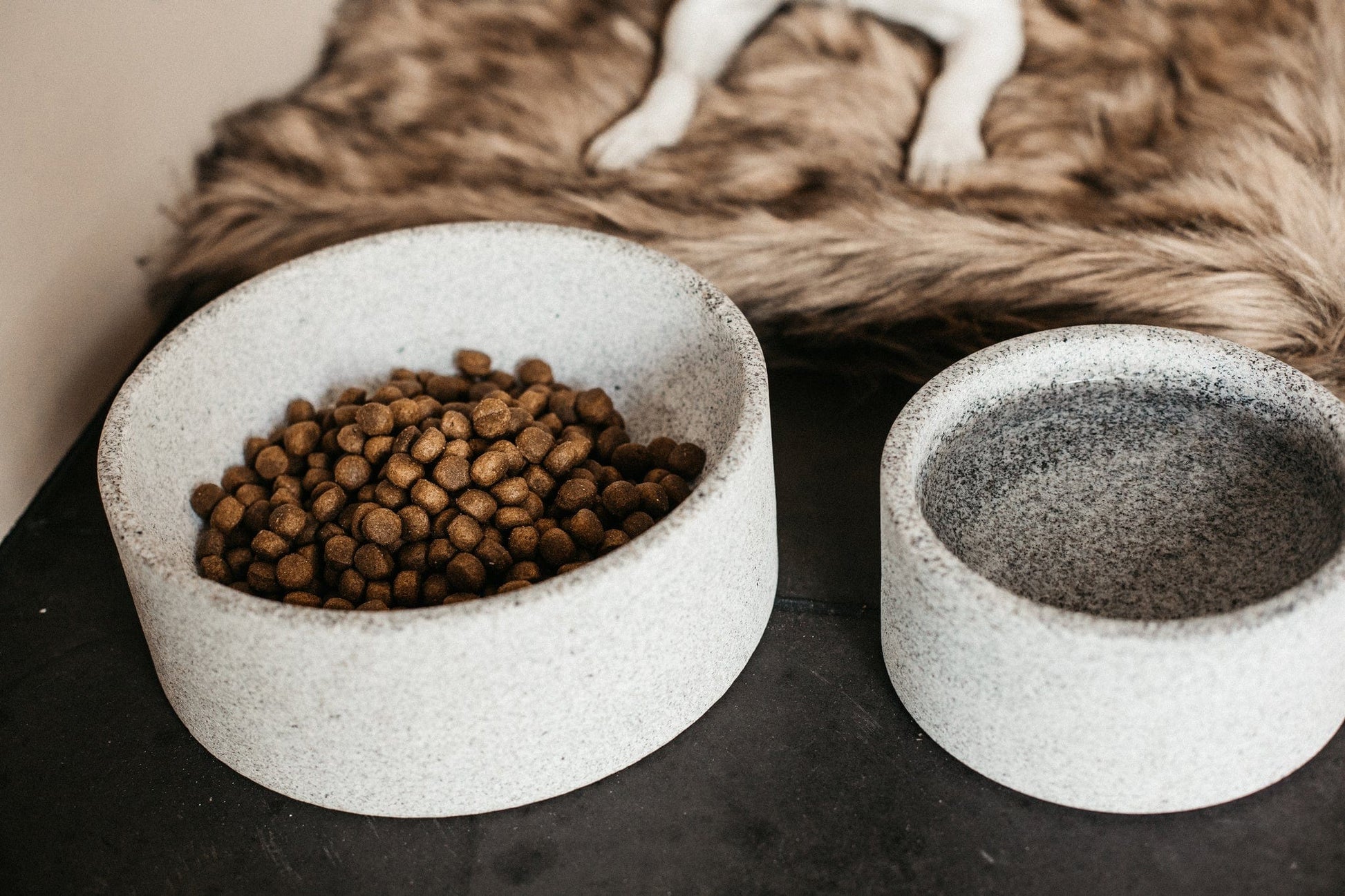 Hondenkom Graniet – Voederen van Kentucky Dogwear | Hondenboetiek (afbeelding 3)